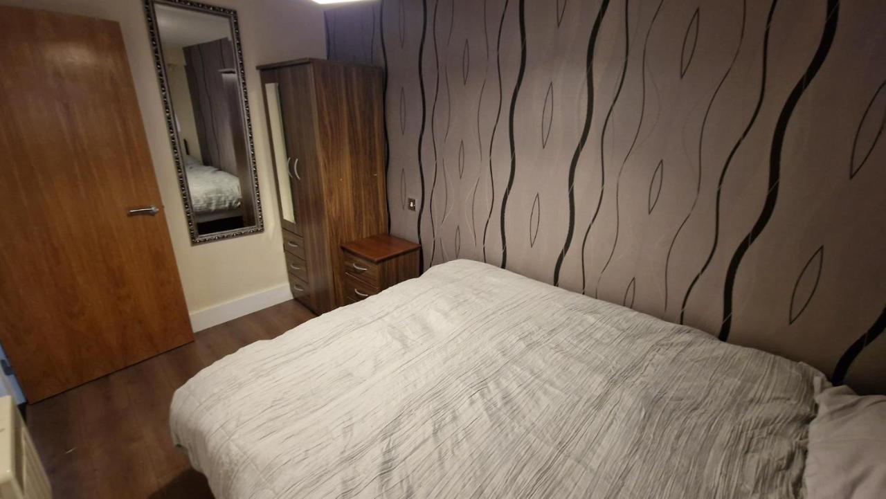 Two Bedroom Apartment, Birmingham City Centre B1 מראה חיצוני תמונה